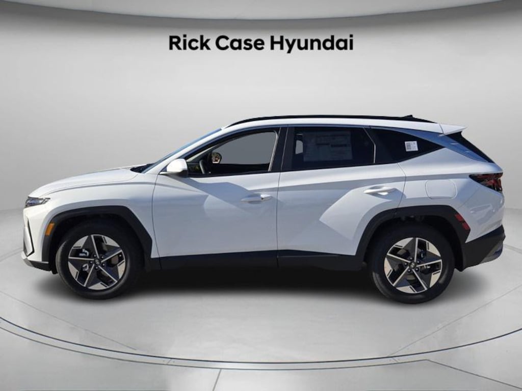 New 2026 Hyundai Tucson SEL FWD SUV