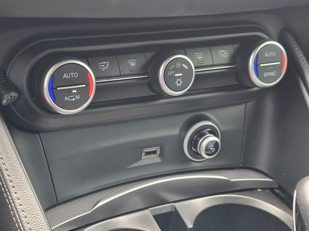 2018 Alfa Romeo Stelvio Sport - Photo 20