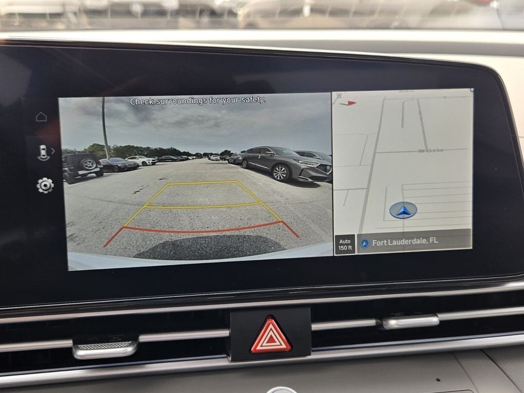 2025 Hyundai Elantra SEL - Photo 19