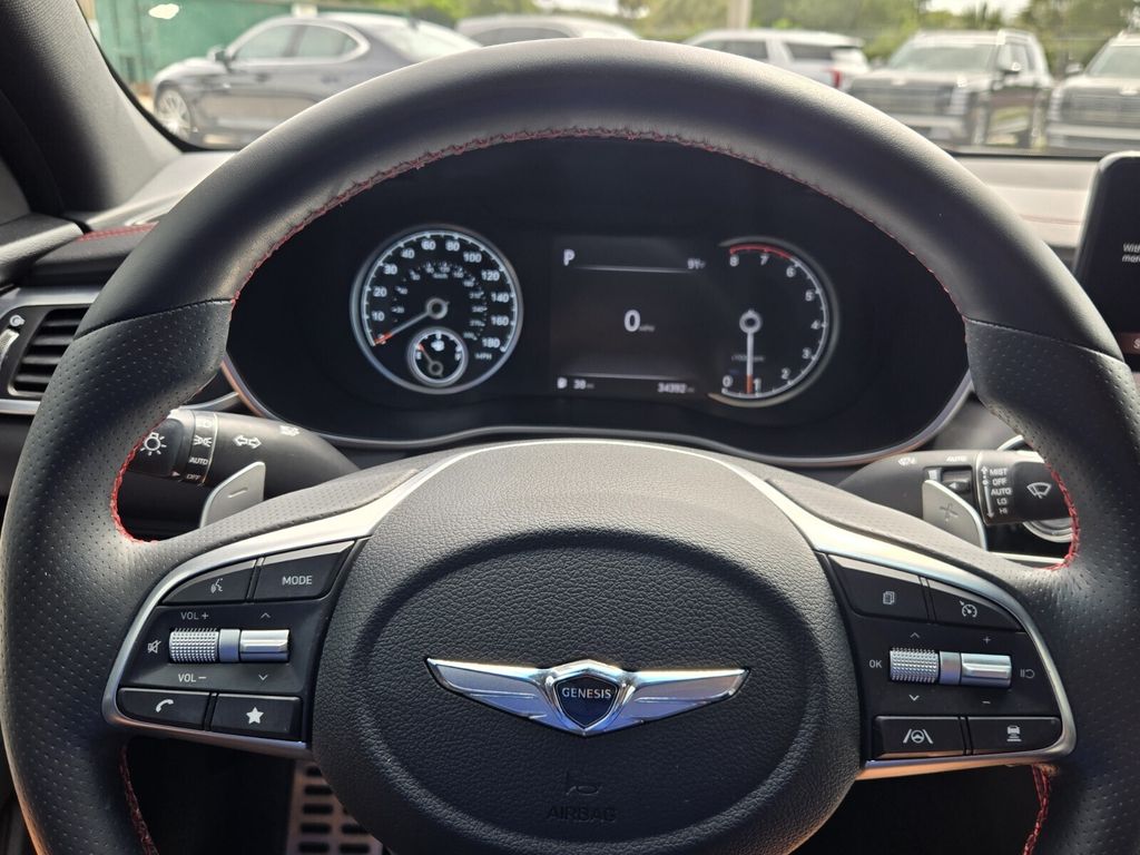 2023 GENESIS G70 Standard - Photo 22