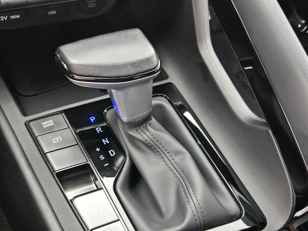 2025 Hyundai Elantra Blue - Photo 22