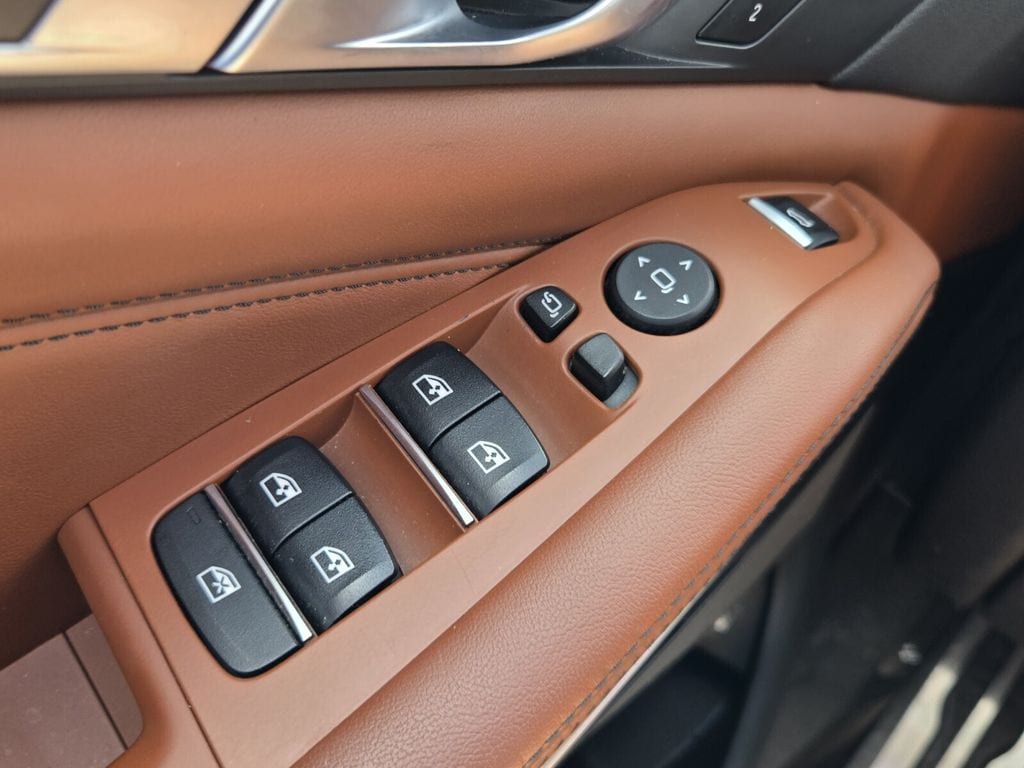 2021 BMW X5 45e - Photo 25