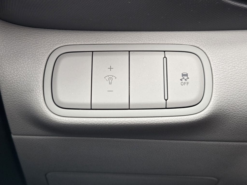 2023 Hyundai Venue SEL - Photo 27