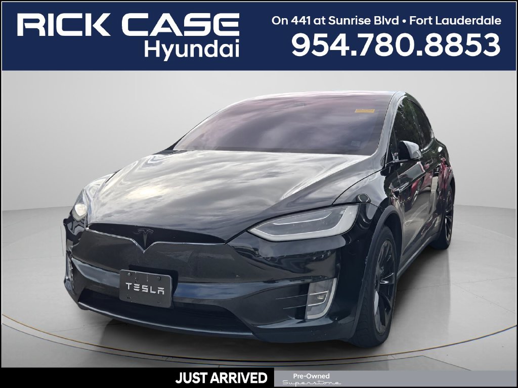  Tesla Model X
