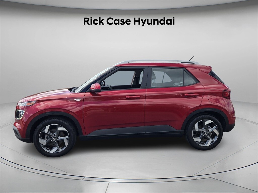 Used 2023 Hyundai Venue Limited SUV