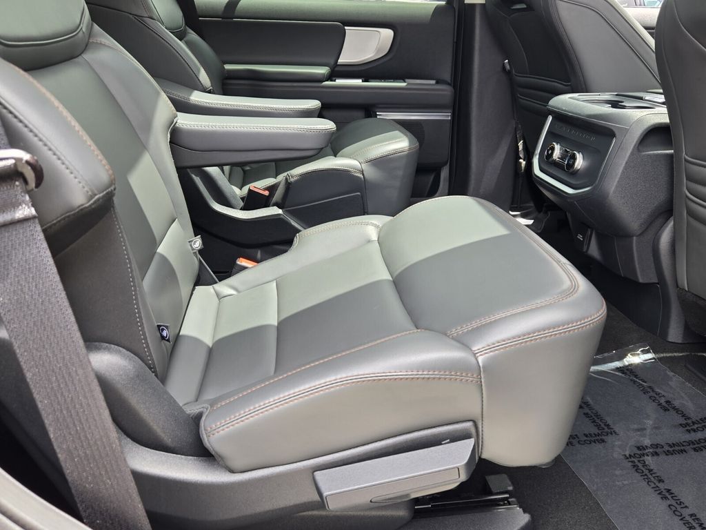 2025 Ford Expedition Active - Photo 15