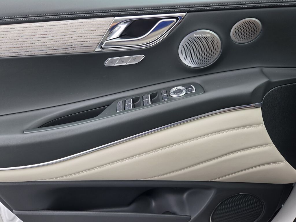 2025 GENESIS GV80 Prestige - Photo 31
