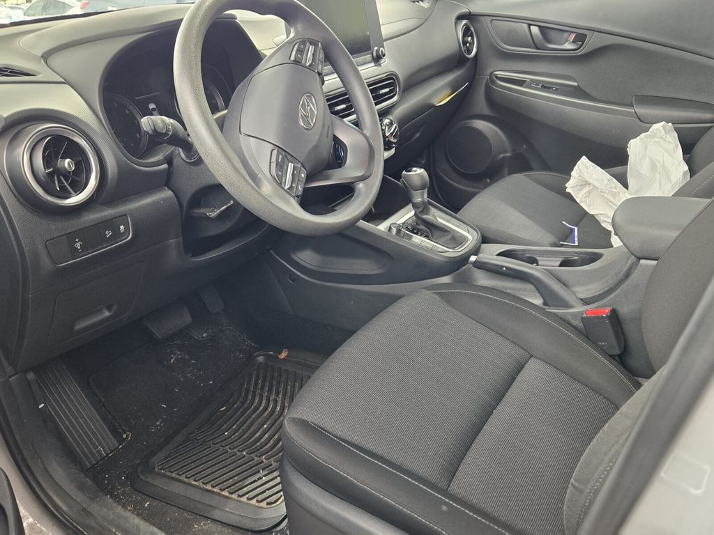 2023 Hyundai Kona SEL - Photo 10