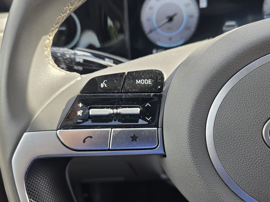 2025 Hyundai Elantra SEL - Photo 24