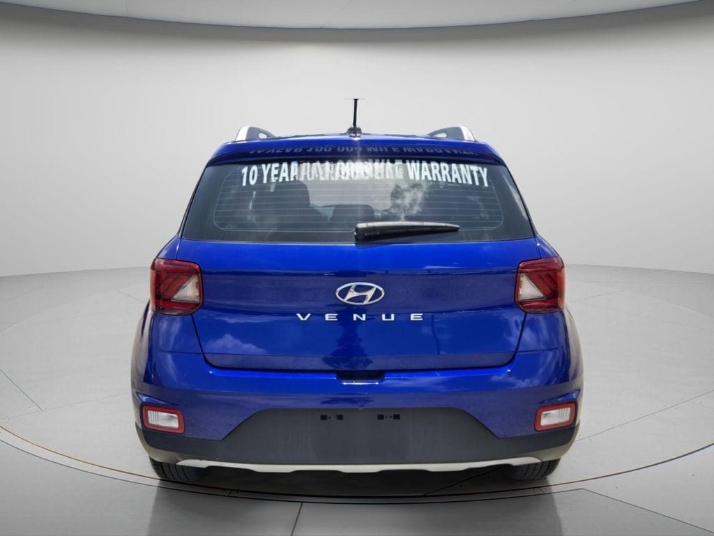 2023 Hyundai Venue Limited - Photo 6