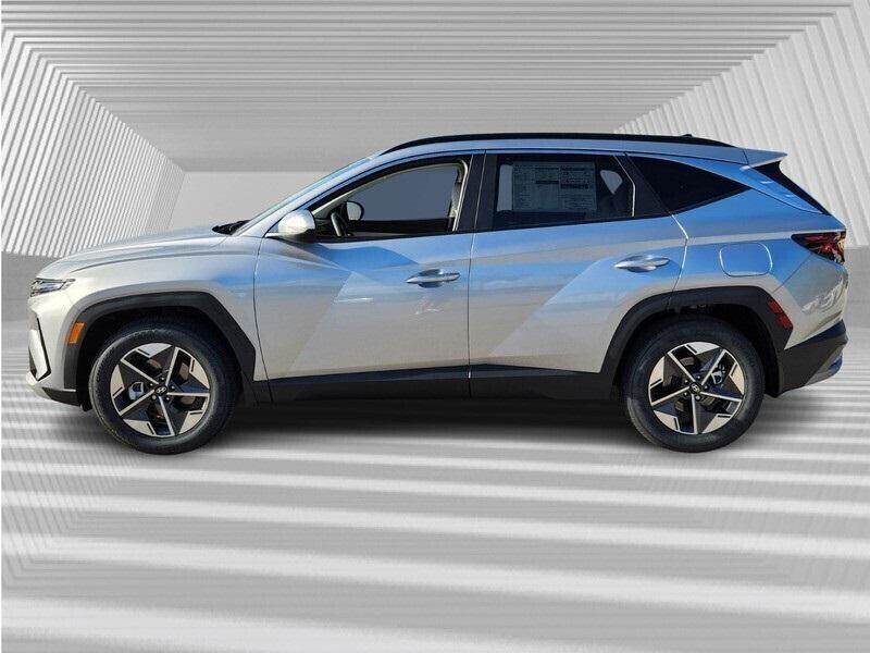 2026 Hyundai Tucson SEL photo 2