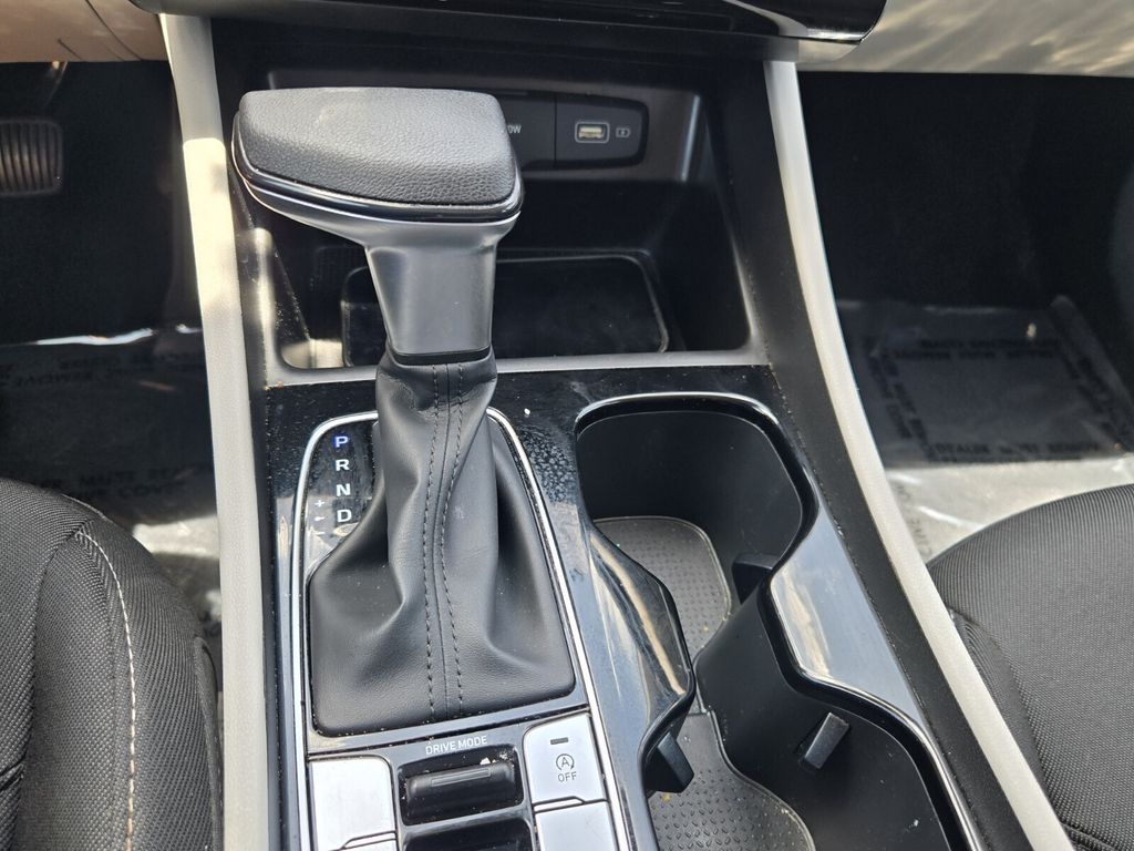 2024 Hyundai Tucson SE - Photo 17