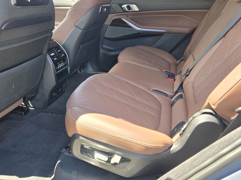 2023 BMW X7 40i - Photo 11