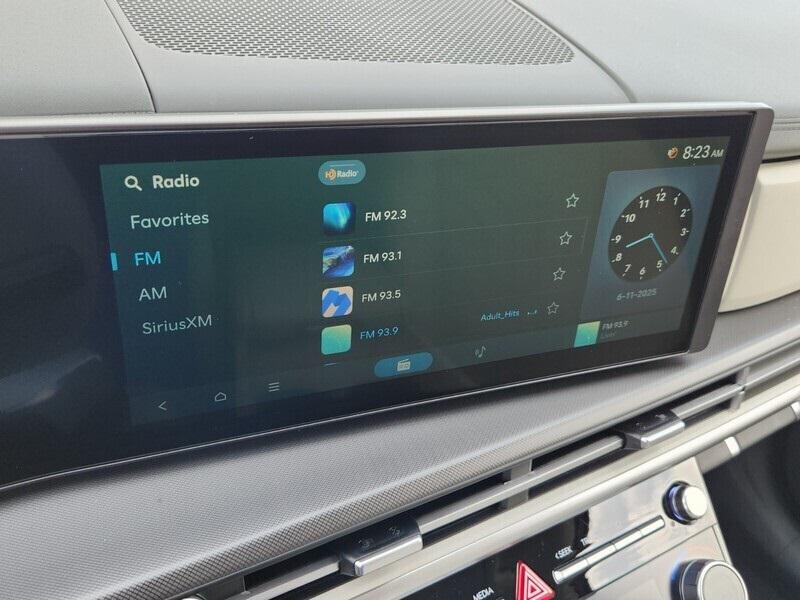 2026 Hyundai Santa Fe SEL photo 2