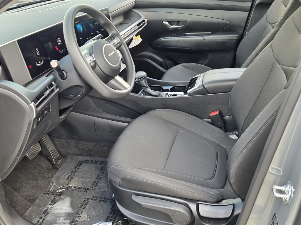 2026 Hyundai Tucson SE - Photo 10