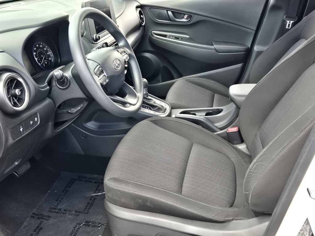 2023 Hyundai Kona SEL - Photo 10