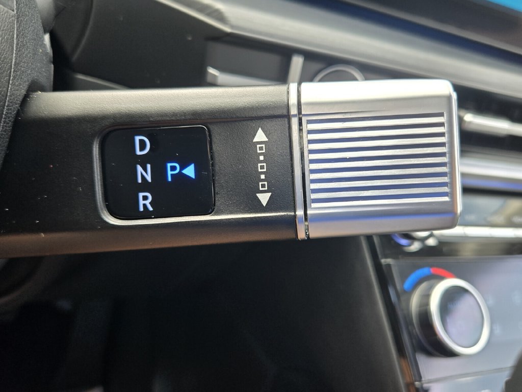2026 Hyundai Santa Fe Limited - Photo 18