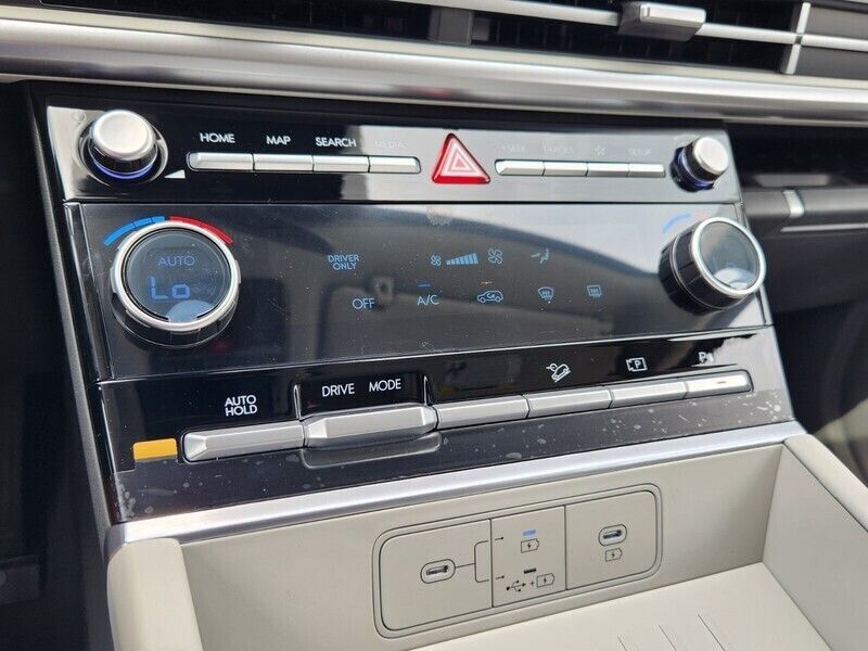 2026 Hyundai Santa Fe SE - Photo 9