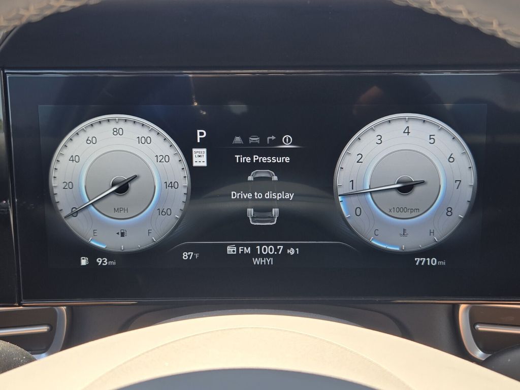2025 Hyundai Elantra SEL - Photo 26