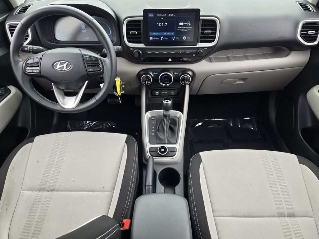 2023 Hyundai Venue SEL - Photo 12