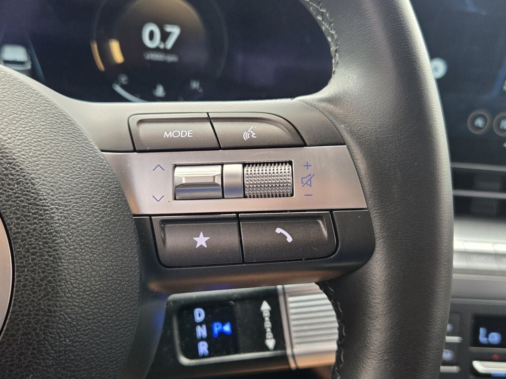 2025 Hyundai Kona SEL Convenience - Photo 24