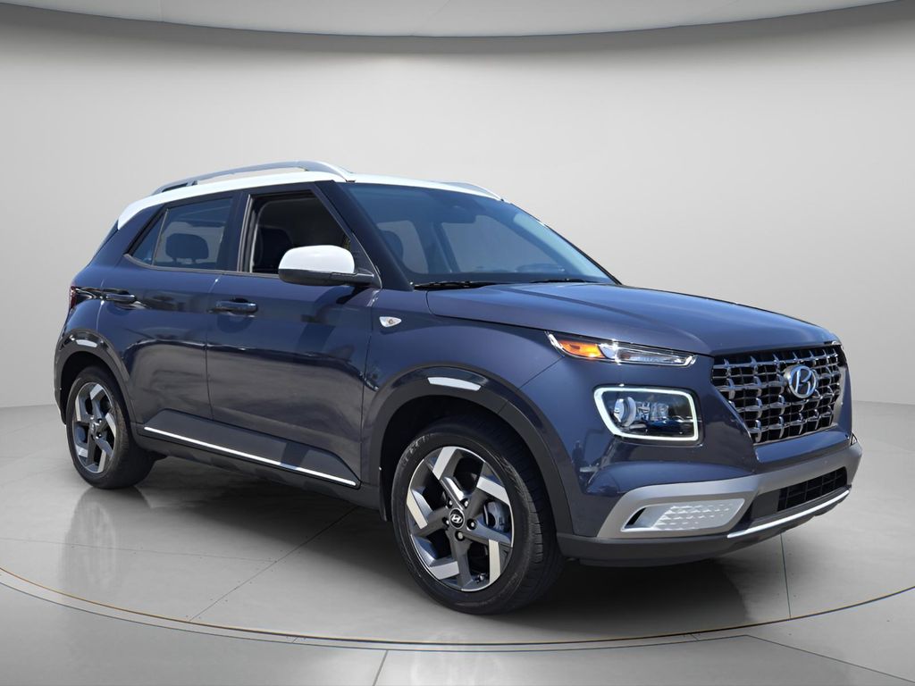 2024 Hyundai Venue Limited - Photo 9