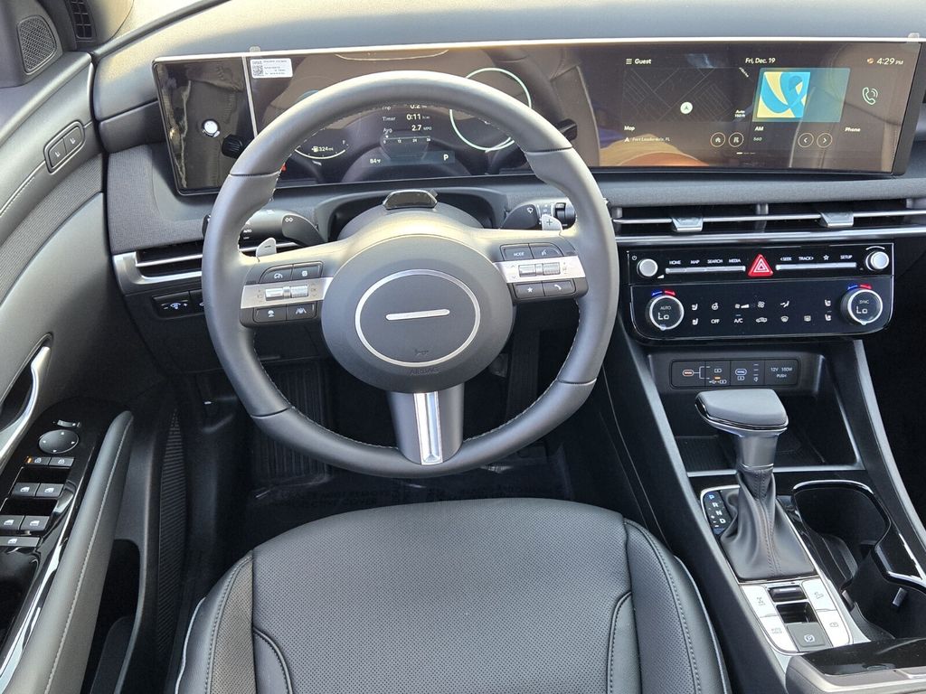 2026 Hyundai Santa Cruz Limited - Photo 8
