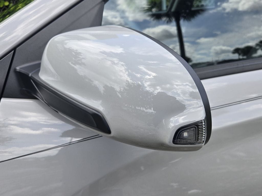 2023 Hyundai Kona SE - Photo 12