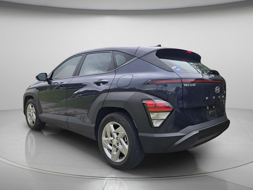 2024 Hyundai Kona SE - Photo 4