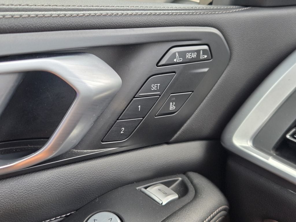 2023 BMW X7 40i - Photo 25