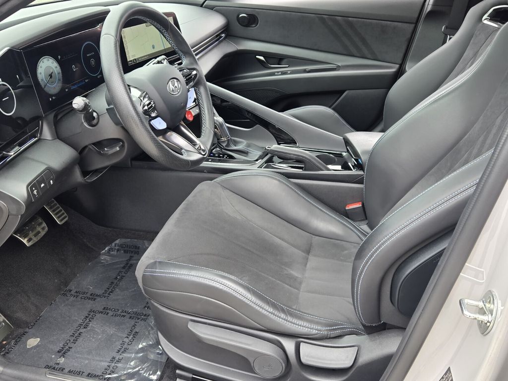 2023 Hyundai Elantra N - Photo 10