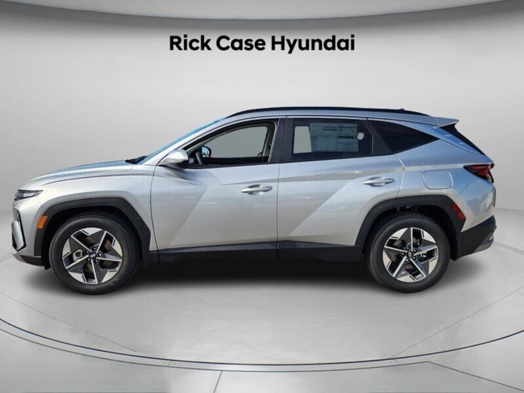 New 2026 Hyundai Tucson SEL FWD SUV