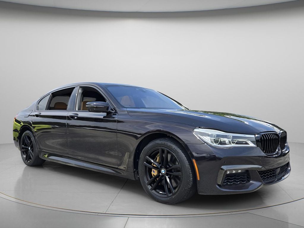 2018 BMW 7 Series 750i - Photo 9