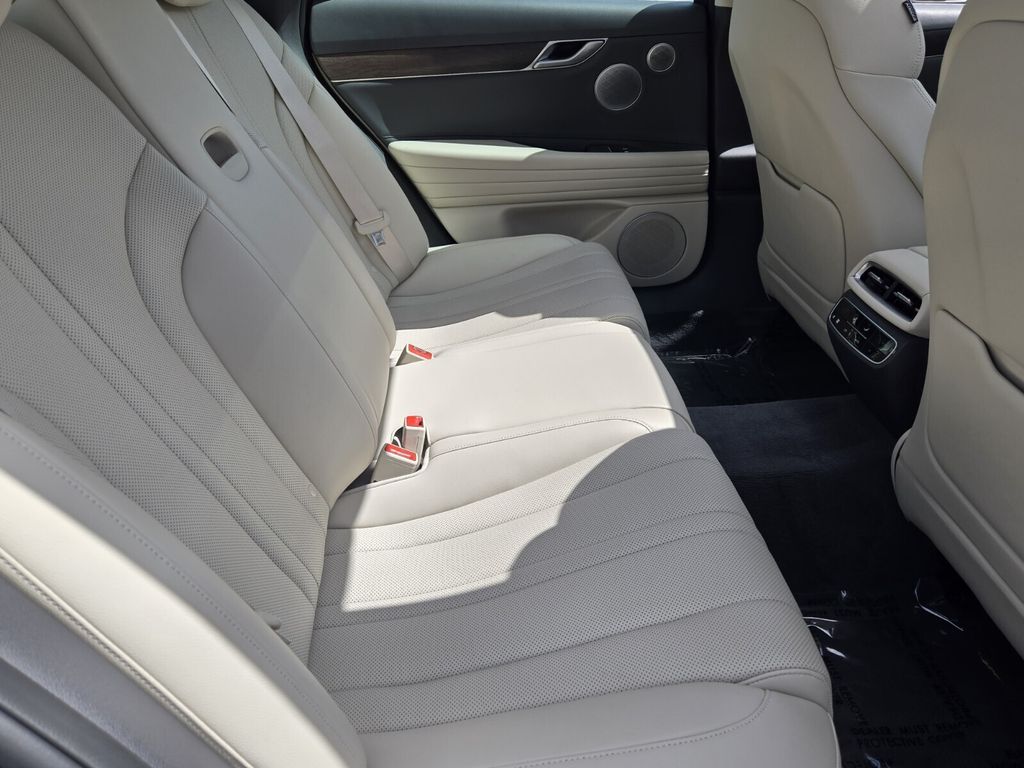 2024 GENESIS G80 Base - Photo 15