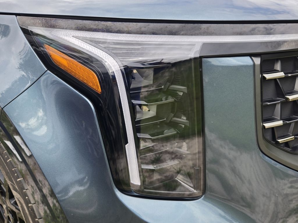 2025 Kia Carnival SX - Photo 9