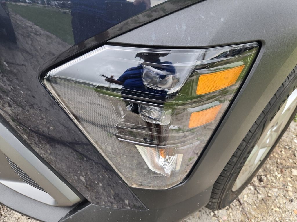 2024 Hyundai Kona SE - Photo 10