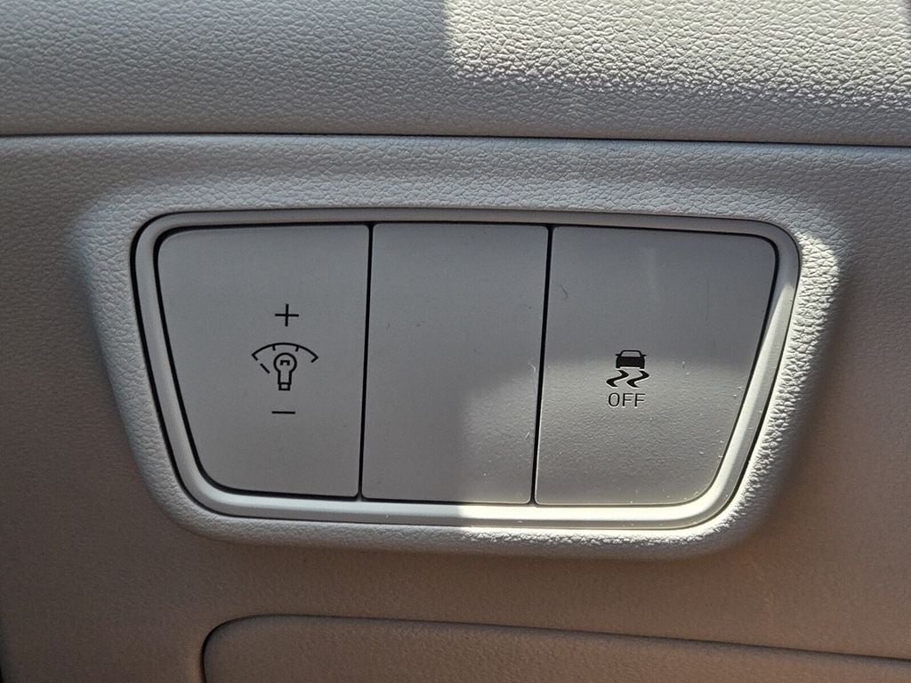2024 Hyundai Tucson SE - Photo 23
