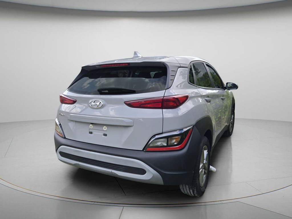 2023 Hyundai Kona SE - Photo 8