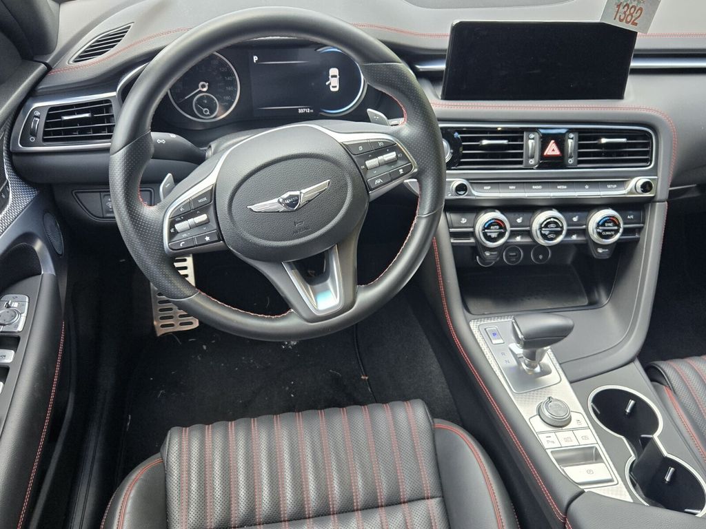 2023 GENESIS G70 Standard - Photo 11