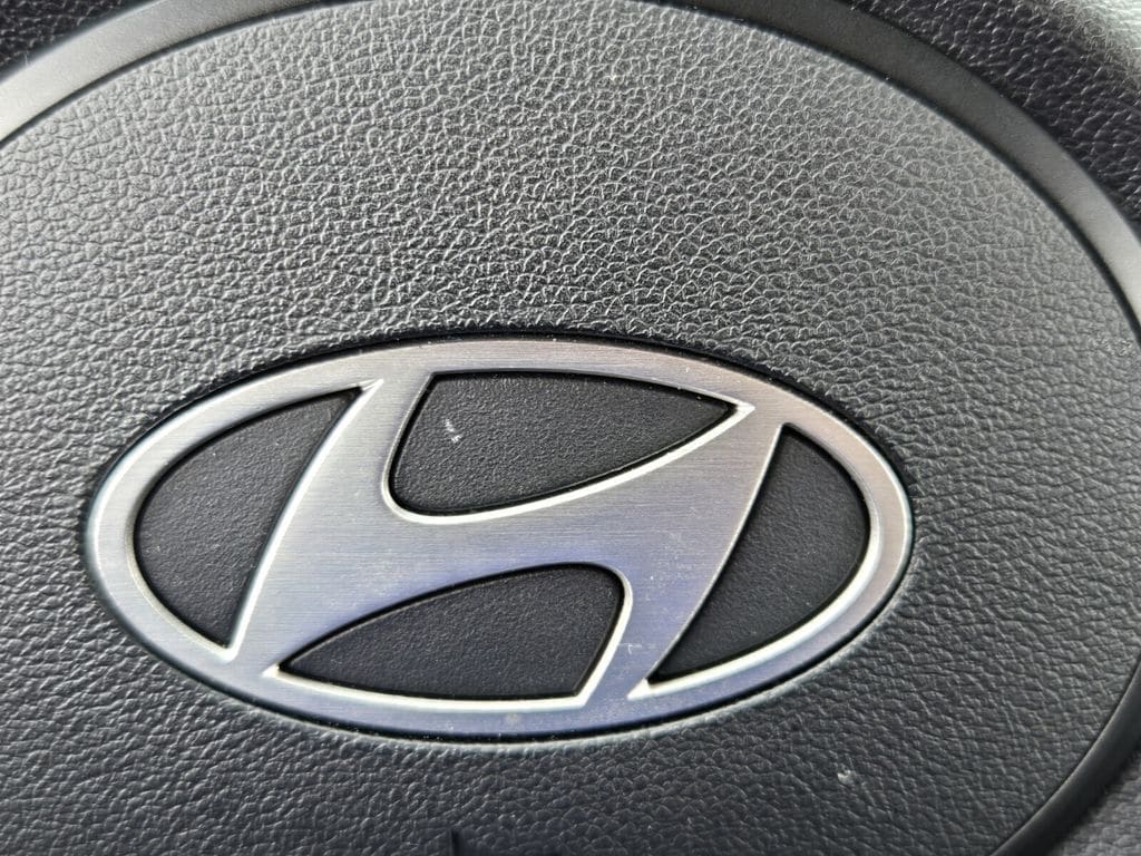 2025 Hyundai Elantra Blue - Photo 24