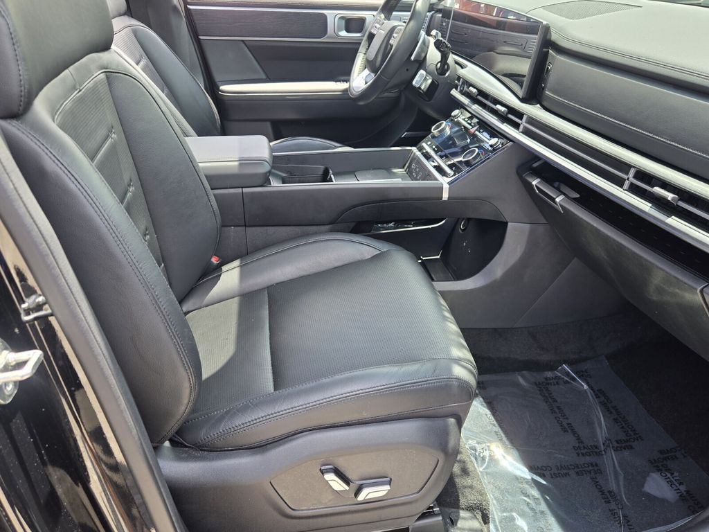 2024 Hyundai Santa Fe Limited - Photo 16