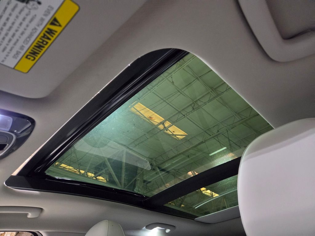 2025 Hyundai Tucson Limited - Photo 11