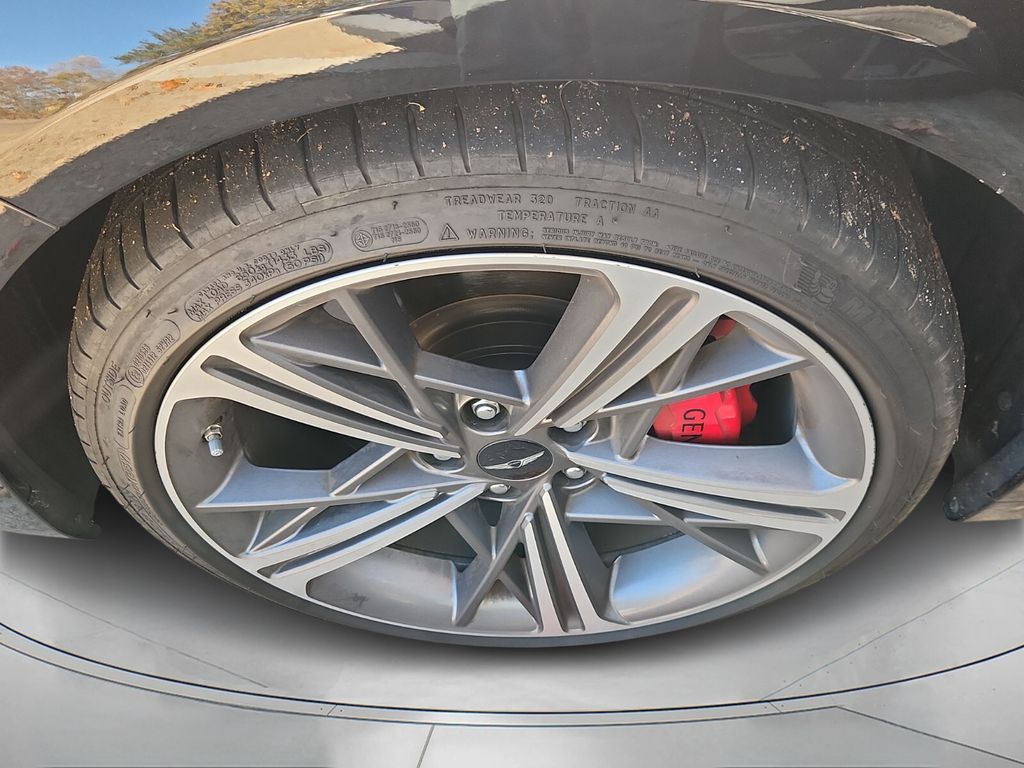 2025 Genesis G70 3.3T Sport Advanced photo 3