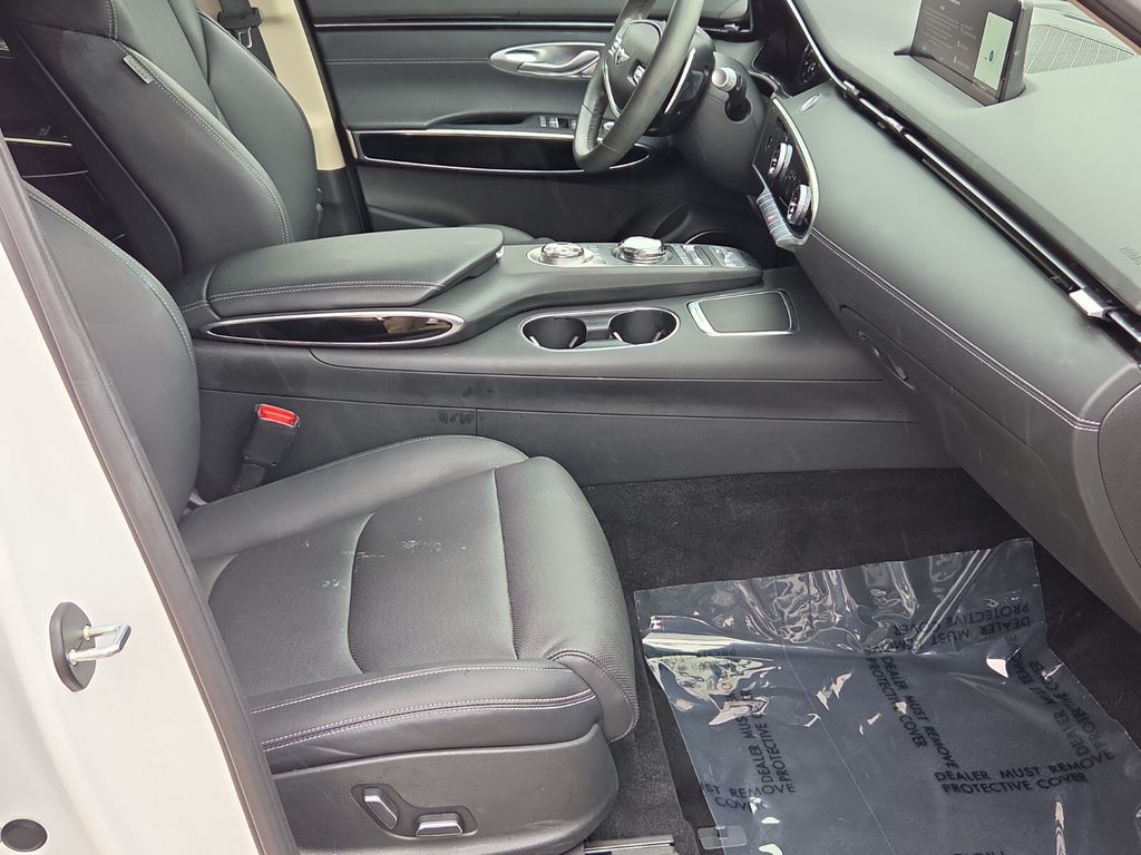 2025 GENESIS GV70 Standard - Photo 19
