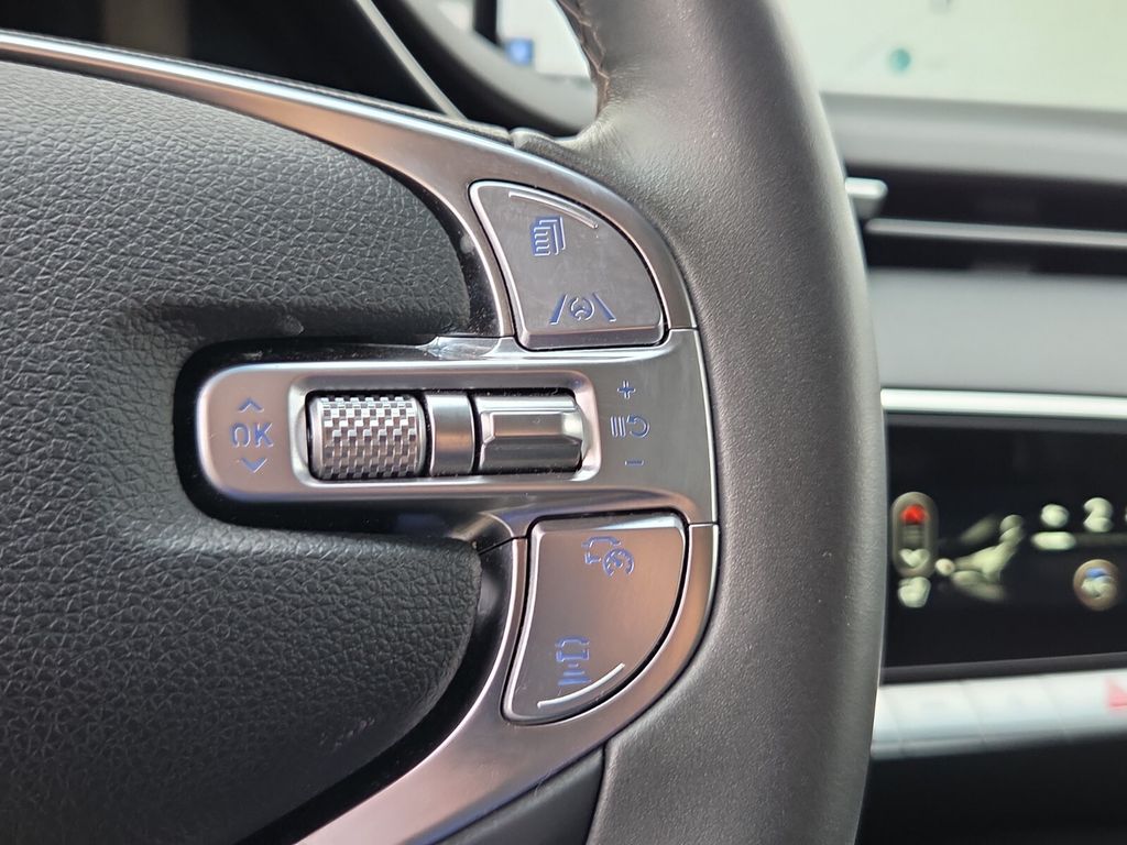 2025 GENESIS GV70 Standard - Photo 26