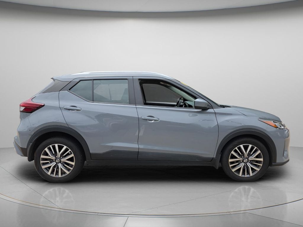 2021 Nissan Kicks SV - Photo 8