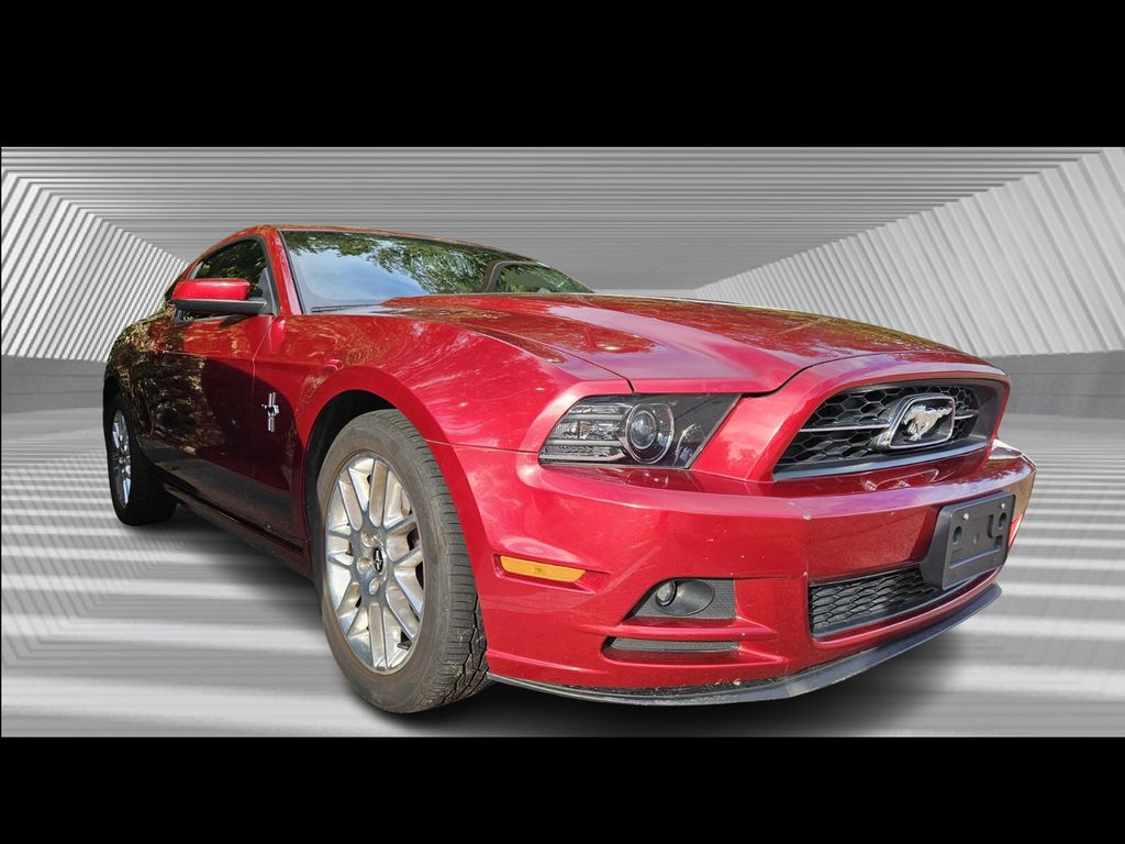 2014 Ford Mustang V6 Premium photo 3