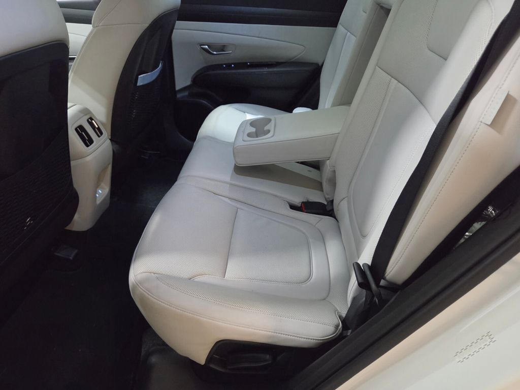 2025 Hyundai Tucson Limited - Photo 9