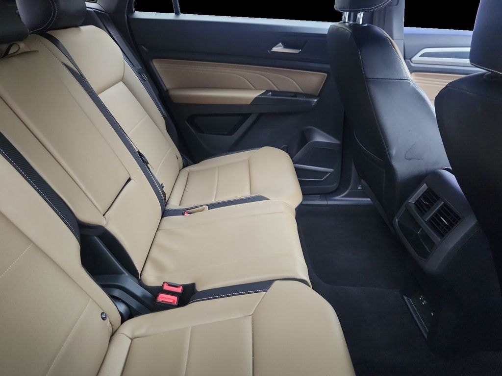 Used 2022 Volkswagen Atlas Cross Sport 2.0T SE w/Technology SUV