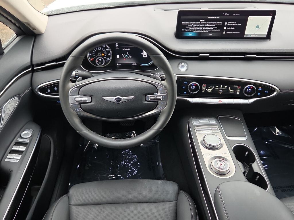 2025 GENESIS GV70 Standard - Photo 15